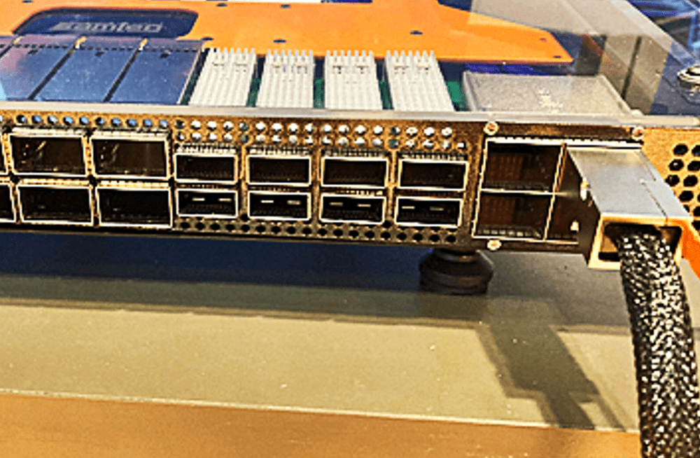 Another display compared the panel densities of NOVARAY I/O on the right, QSFP in the middle and OSFP on the left, each delivering 128 channels.Another display compared the panel densities of NOVARAY I/O on the right, QSFP in the middle and OSFP on the left, each delivering 128 channels.
