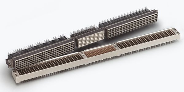 Amphenol Aerospace VME64x connectors feature a robust contact system.