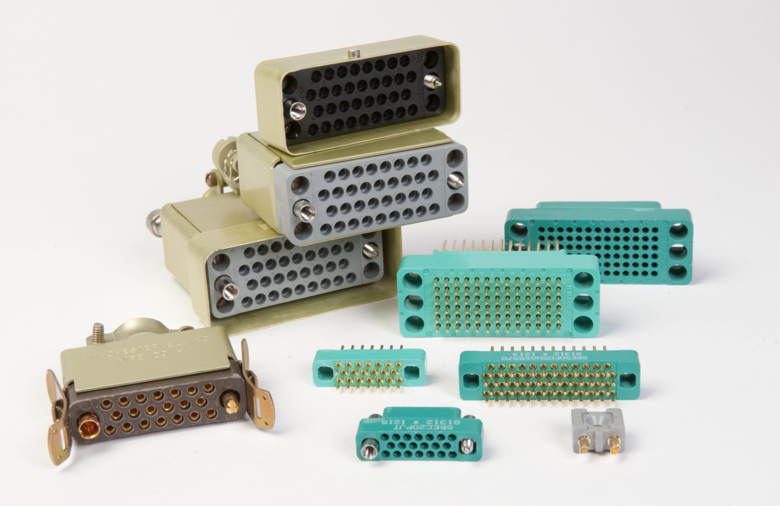Rack & Panel Connectors for Transportation Applications