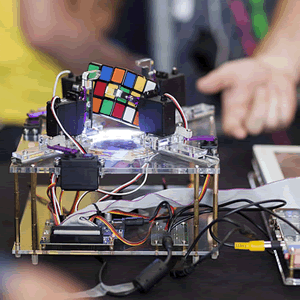 The Maker Movement Encourages Tech Tinkerers to Try This at Home