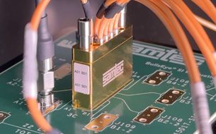 A compression interface, small footprint, and high cycle count make Samtec's Bulls Eye®