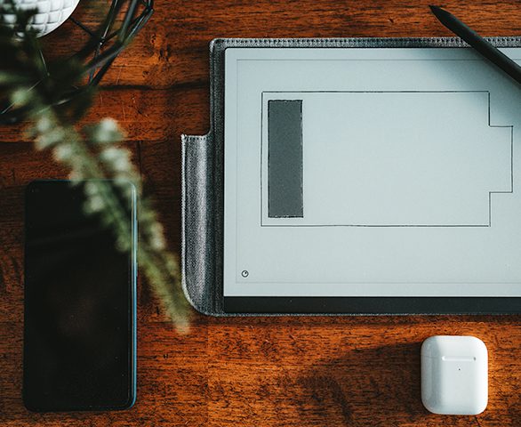From Phones to Wearables, Device Battery Connectors Deliver Secure Power From Phones to Wearables, Device Battery Connectors Deliver Secure Power