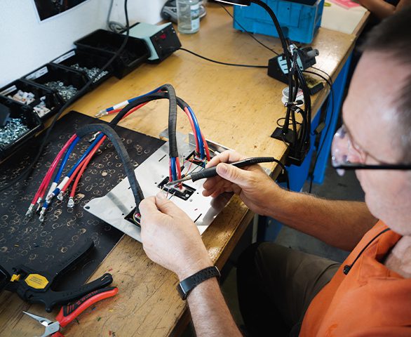 Fix, or Toss? The 'Right to Repair' Movement Gains Ground - The New York  Times