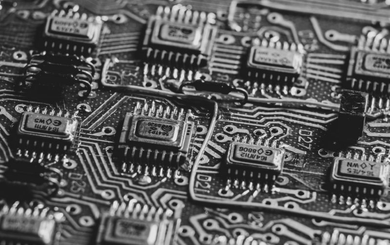 The Amazing Shrinking Chip and advances in transistor technology