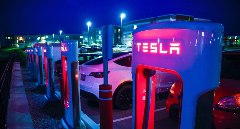 Tesla's NACS Connector Poised to Standardize EV Charging